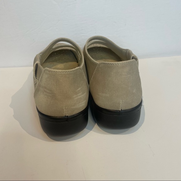 Casey Street Tan Cream Slip On Patterned Sandals - Picture 4 of 7